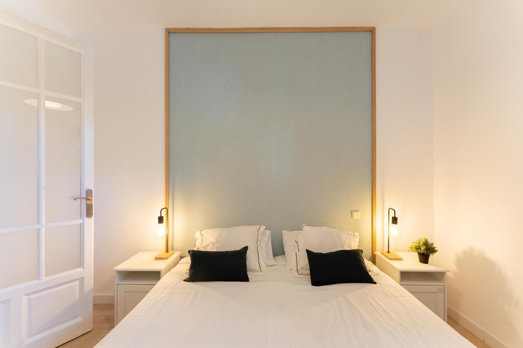 Luxe Apartment In Chamberi Chic Madrid Exterior photo